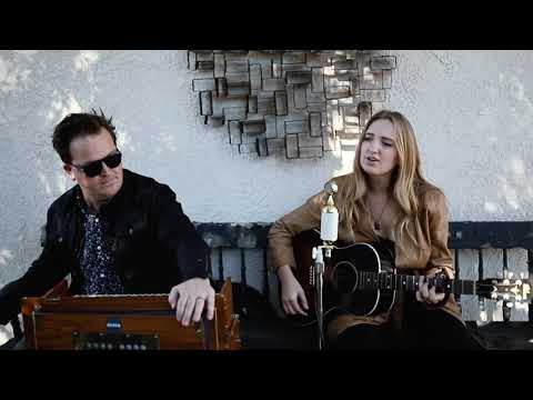 Madison Cunningham - Every Grain of Sand (Bob Dylan Cover)