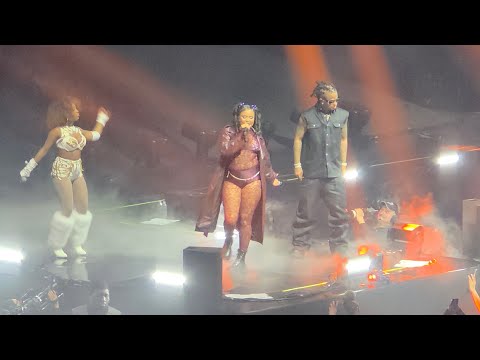 Laptop Shake it to the Max Guest Maureen - Kalash FULL JOYTOUR - Accor Arena Bercy Paris -15/03/2025