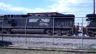 preview picture of video 'NS Train Action (Part II) @ Roanoke, VA, 23 AUG 2008'