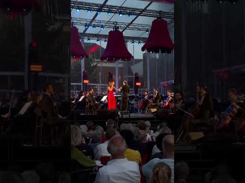 Liv Welmer | Caruso live met Phion orkest (Oude Markt, Enschede)