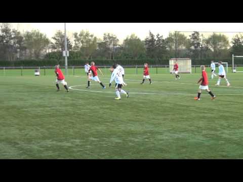 Oefenwedstrijd Rijnvogels D2 tegen Engeland