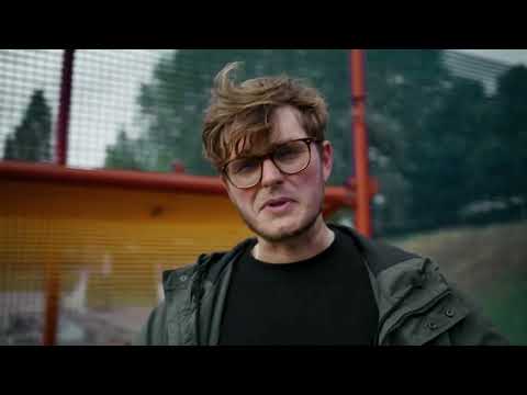 'Missing Keys' feat. James Smith (Yard Act) Produced by Javier Méndez Úbeda