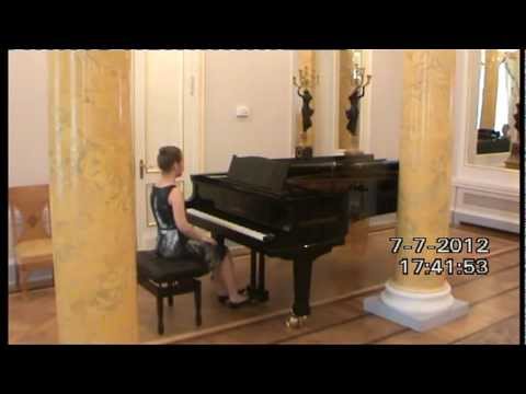 Polina Rendak. Bartok. Suite Op. 14, movement 3
