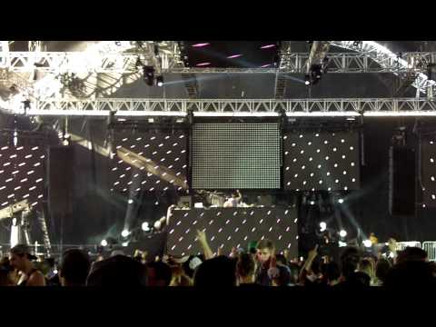 Nicky Romero - Louder @ Nocturnal Wonderland CA 2011, 4 of 5, 09-23-2011, 1080p HD