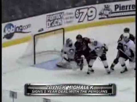 Penguins sign Zbynek Michalek to 5-year deal
