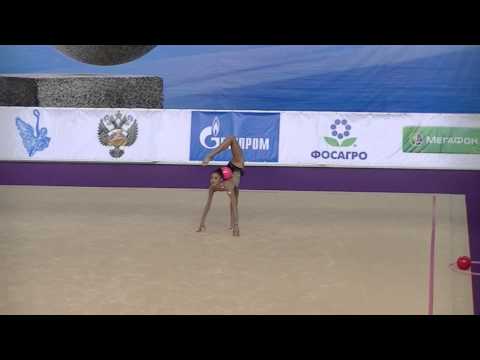 Hayakawa Sakura (JPN)  ball   World Cup S-Petersburg 2013 Qual