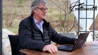 Aake Kalliala &quot;Tässä  ois laitettava pyssy myyntii, se on nykyää aika helppoa! &quot;