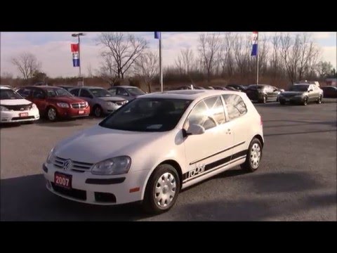 2007 Volkswagen Rabbit Walk Around and Start up