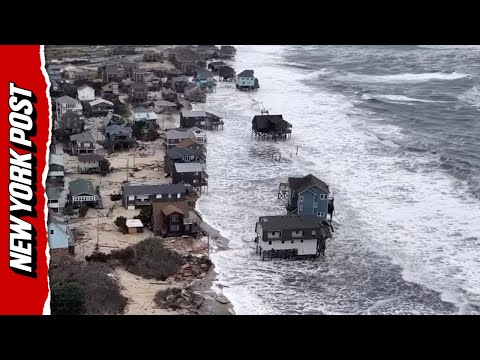 Waves Flood Oceanfront Homes in North Carolina