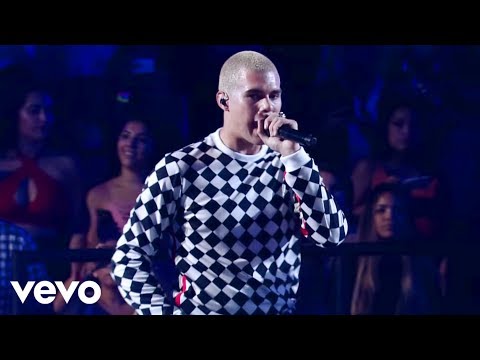 CNCO - Se Vuelve Loca / Sólo Yo (Premios Juventud 2018)