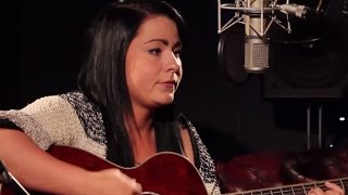 Lucy Spraggan - You&#39;re Too Young | Ont&#39; Sofa Sessions