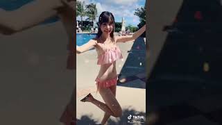 水着楽天おっぱいダンス