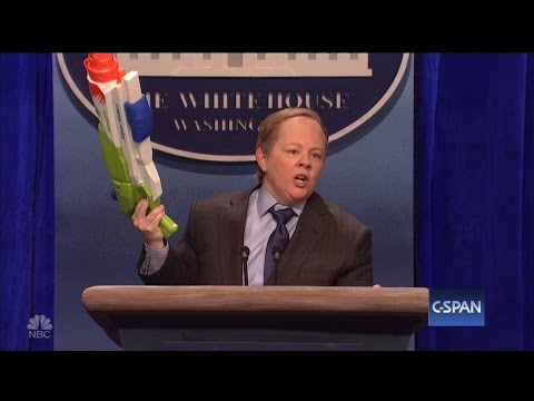 Sean Spicer Says Melissa McCarthy Could 'Dial Back' Her SNL Impression