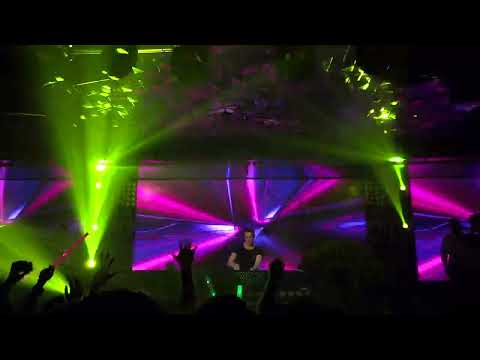 RoulnDoors & Tim Van Werd & Alesso - Cool Zig(Dannic Mashup)(2015.05.07 Live At Face Club Guangzhou)