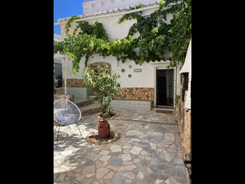 SOLD:  Detached, renovated, very special rustic village house. Ref. V2894.