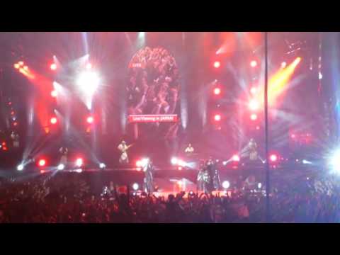 Videoclip de THE ONE (English Version) (Live at Wembley) — BABYMETAL