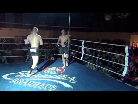 Johannes Matz vs. Marcel Benken beim Fight Club Plauen 2014