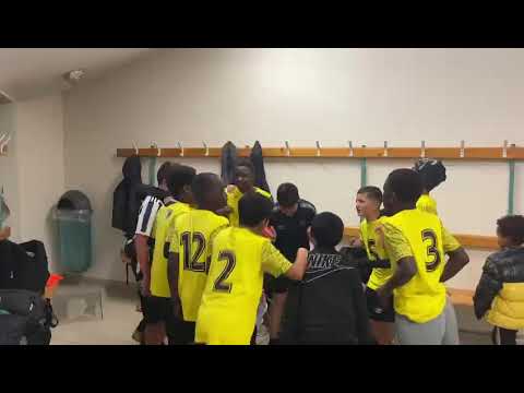 26-11-2022 La celebration avec le chant AS TOURS SUD Victoire 1-0 Vs ACP