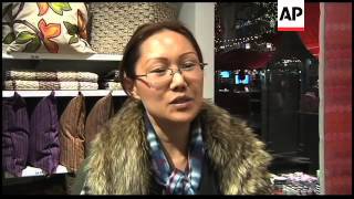 Glitter and colour for a Hollywood-style Christmas