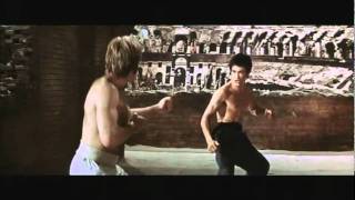 Bruce lee vs Chuck norris [ Pelea Completa ]