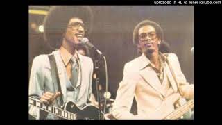 THE BROTHERS JOHNSON - LAND OF LADIES
