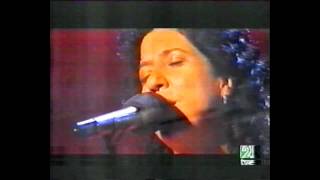 LA NOCHE ABIERTA, NO HABRA DIOS BAJO CHARCOS 2004