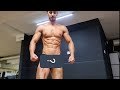 Bodybuilder Shows ALL his MUSCLES in a Public Gym