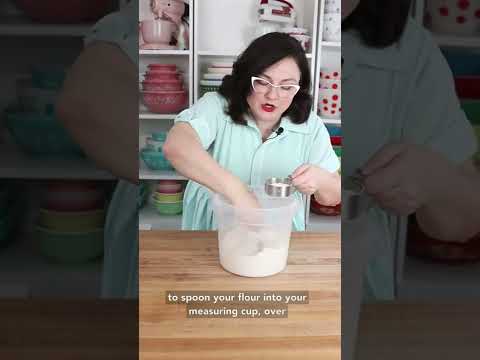 Häufiger Backfehler: Mehl abmessen