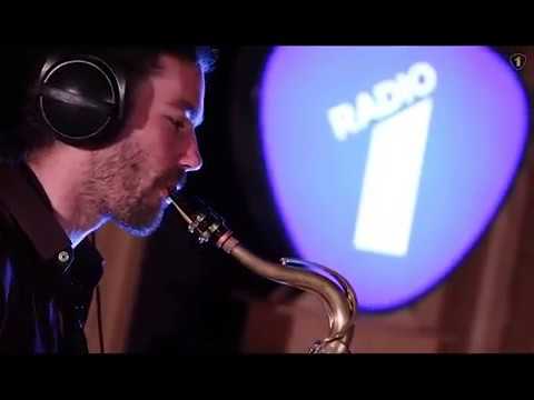 Dijf Sanders - AKIM (live performance Radio 1)