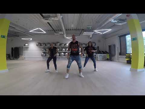 ONA BY TAK CHCIAŁA | Ronnie Ferrari | Kasia Gnich,  Anna Dymitrasz, Stefan Jakóbczyk