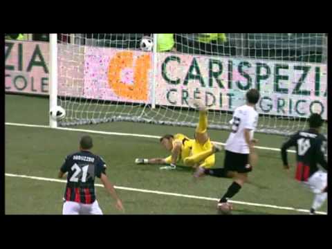 Spezia Crotone 2-1 Serie B-Win 2012-13.wmv