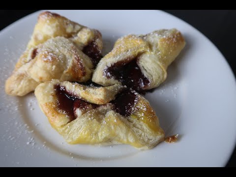 How to make super easy Cream Cheese and Blackberry Danishes Under 15 min prep time