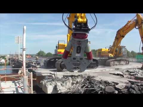 DEMAREC DCC-75 at work by day