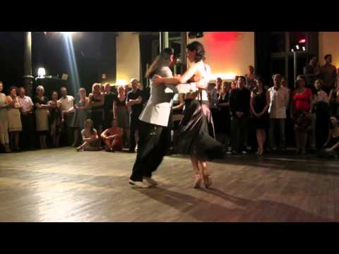 "ELLA ES ASI" SEXTETO MILONGUERO - TANGO ARGENTINO SHOW - FABIAN Y MICHAELA - . TANGO  MÜNCHEN