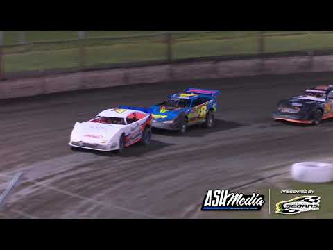 Super Sedans: 5 Wide and Kemble Aylett Stars Stewarding - Borderline Speedway