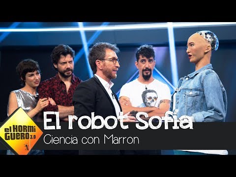 El robot humanoide Sofía, único en el mundo, llega al plató - El Hormiguero 3.0