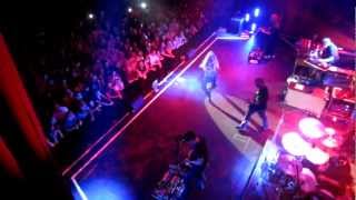 Alanis Morissette - You Oughta Know (Live)