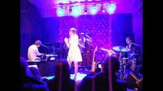 Luisa Sobral -  She Walked Down The Aisle