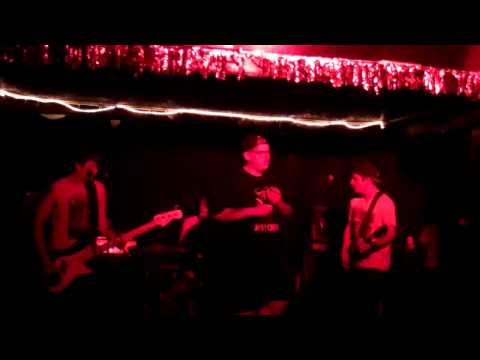 Stay Scared - Skintro / Reality in Chains (live at Eli's Mile High Club, 8/30/2013)