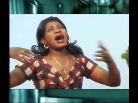 Angela Chibalonza - Uliniumba Nikuabudu (Official Video)