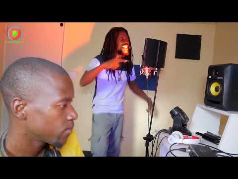 Ehunde Mambo - Driver