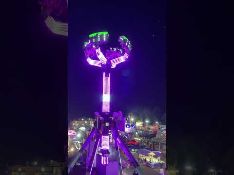 Carnivals at night just hit different 😍 #amusementpark #carnival #ride #fun #hangtime #fairground