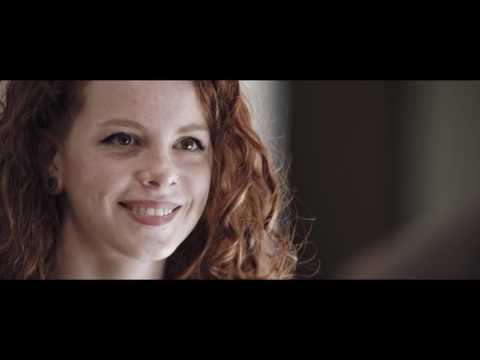 Desconocidos se miraron a los ojos por 4 minutos para un experimento