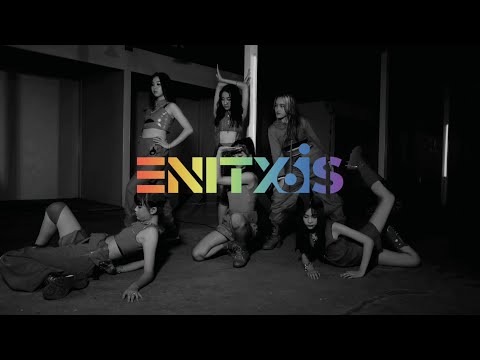 [KPOP IN PUBLIC]EVERGLOW (에버글로우) - LA DI DA Cover by ENITXIS