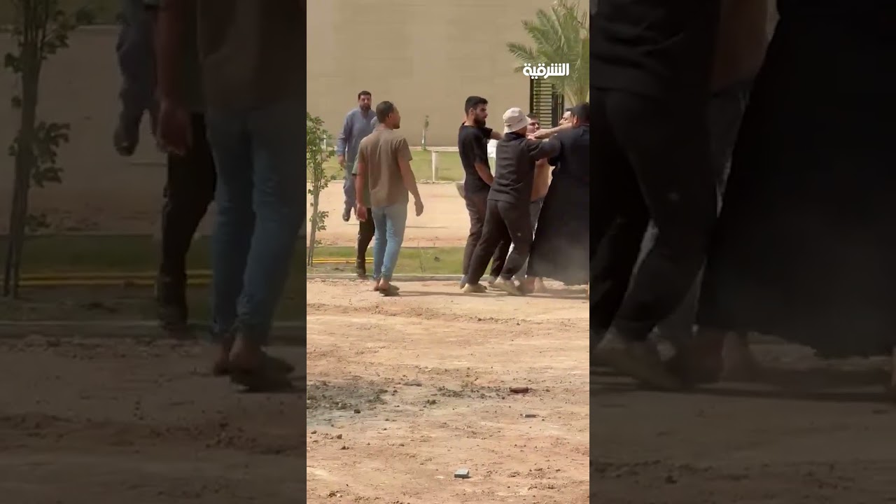 فيديو | مشاجرة بين مجموعة من الأشخاص داخل المدينة المائية في #النجف والشرطة تعتقل مفتعليها