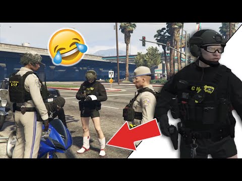I Am The Worst Cop On GTA RP (Funny Moments)