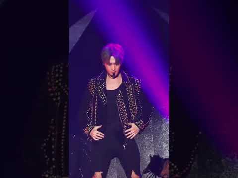 Yang Yang amazing dance moves that makes Yang Mao's going crazy 😍😍😍