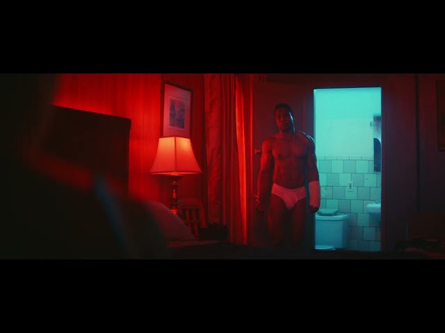 Clip - Killian In The Hotel