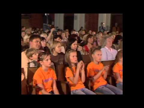 Pusbroliai Aliukai ir sesutė - Karalienė