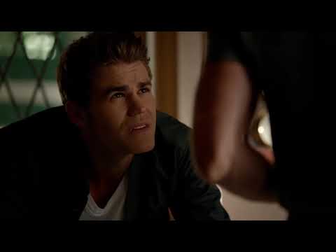 Stefan & Caroline - 7x02 #4 (I only hear one set of footsteps)